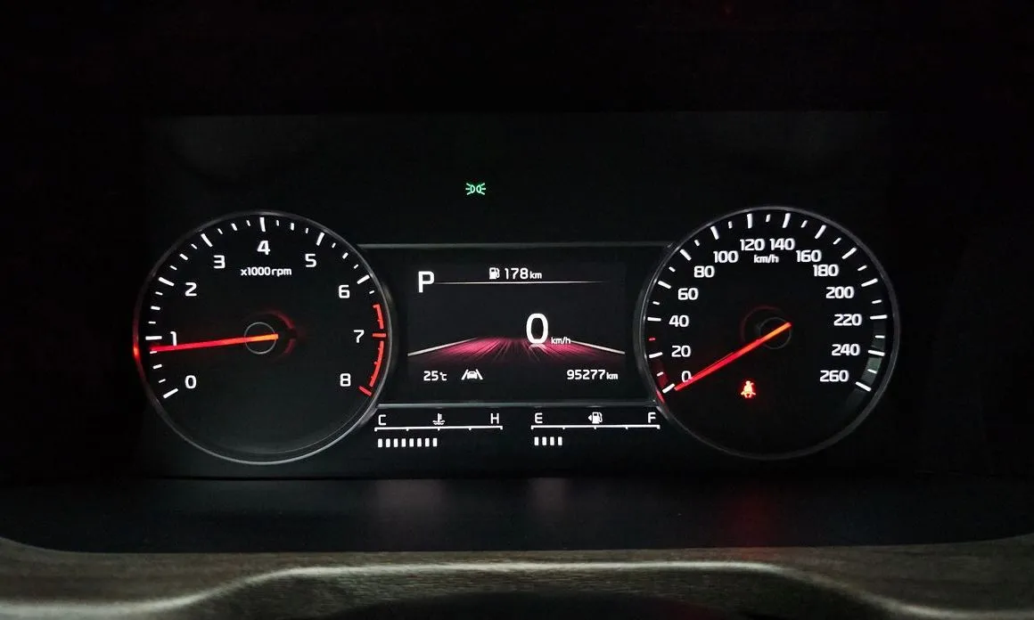 Kia Sorento — фото 4