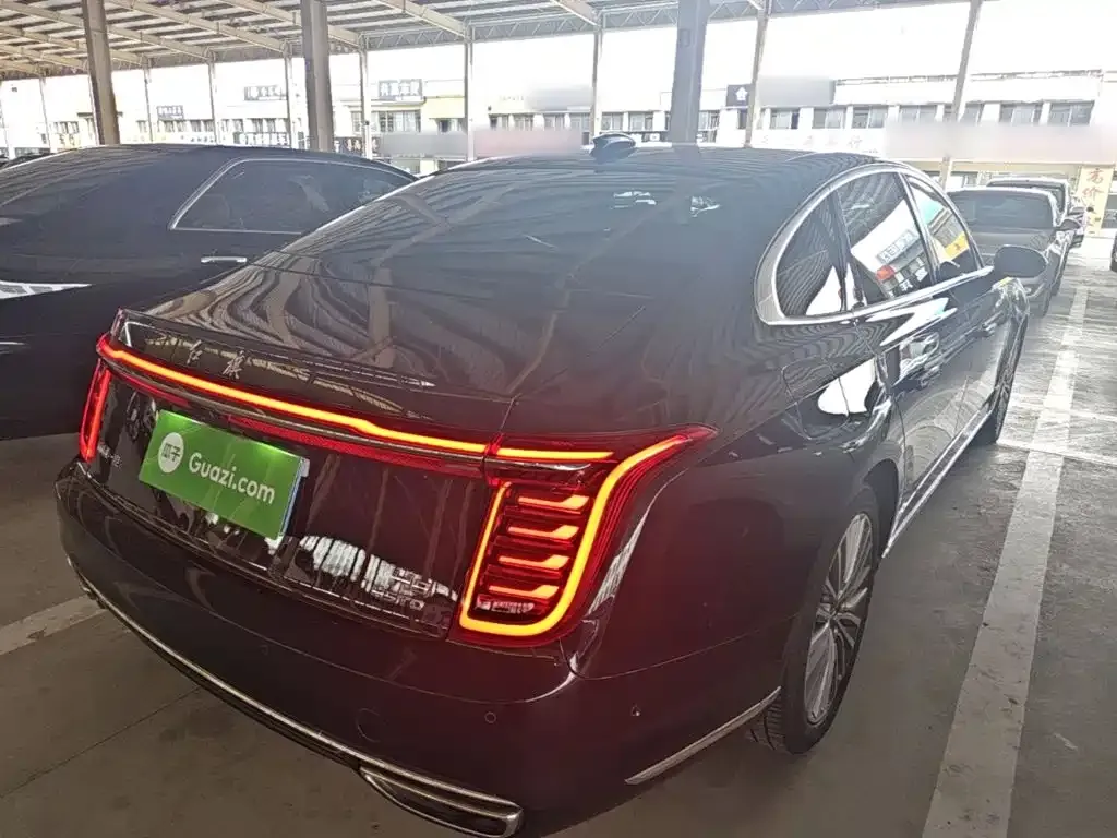 Hongqi H9 — фото 10