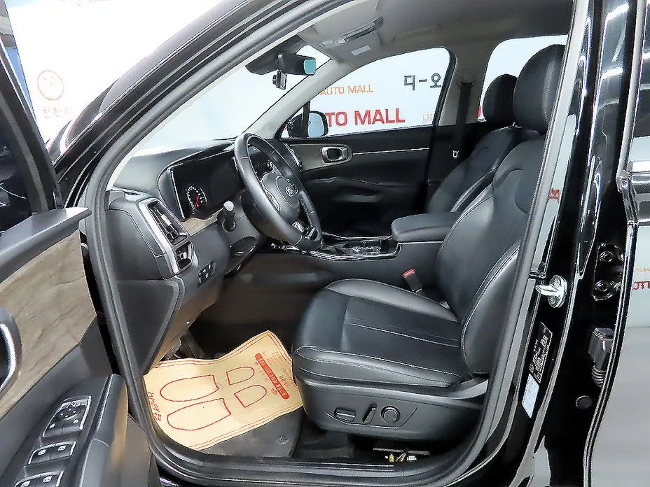 Kia Sorento — фото 10