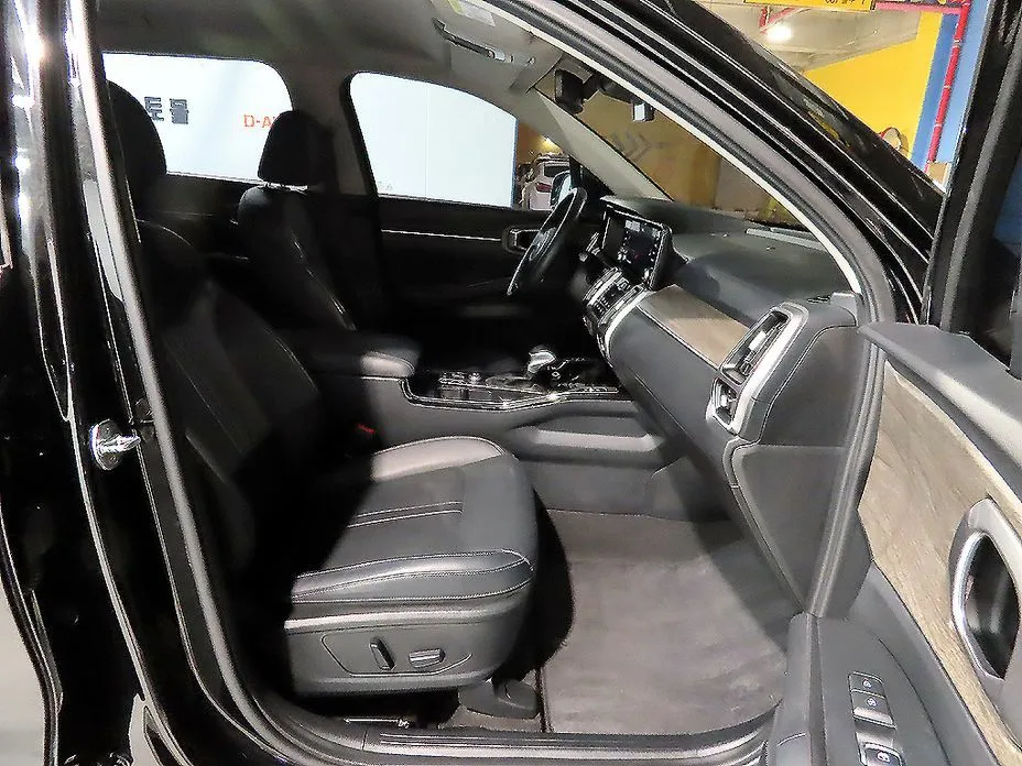 Kia Sorento — фото 5