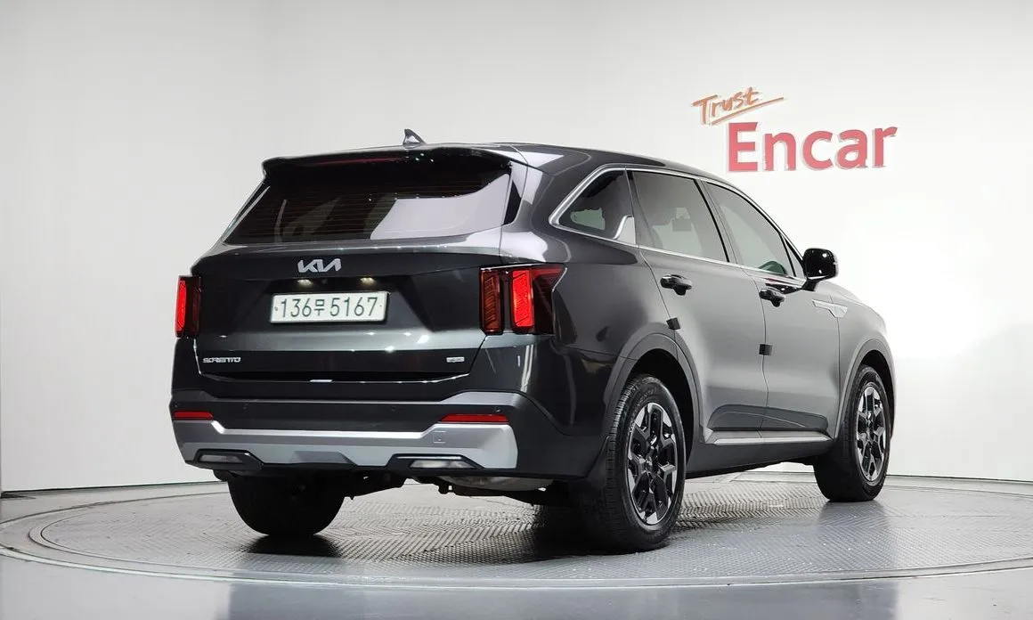Kia Sorento — фото 5