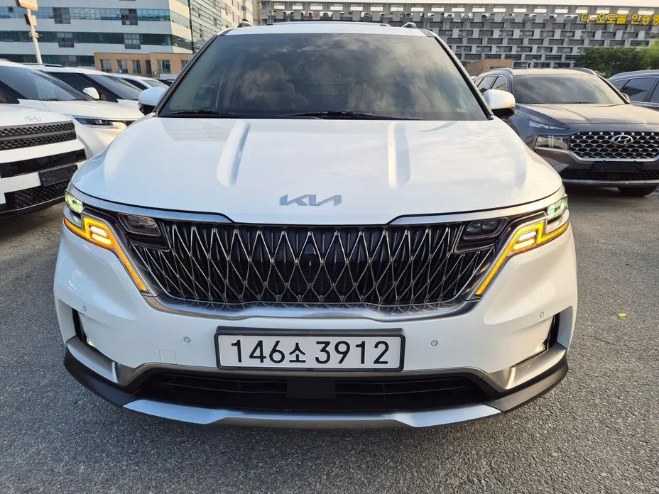 Kia Carnival — фото 1