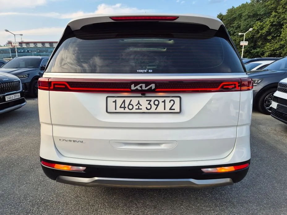 Kia Carnival — фото 3