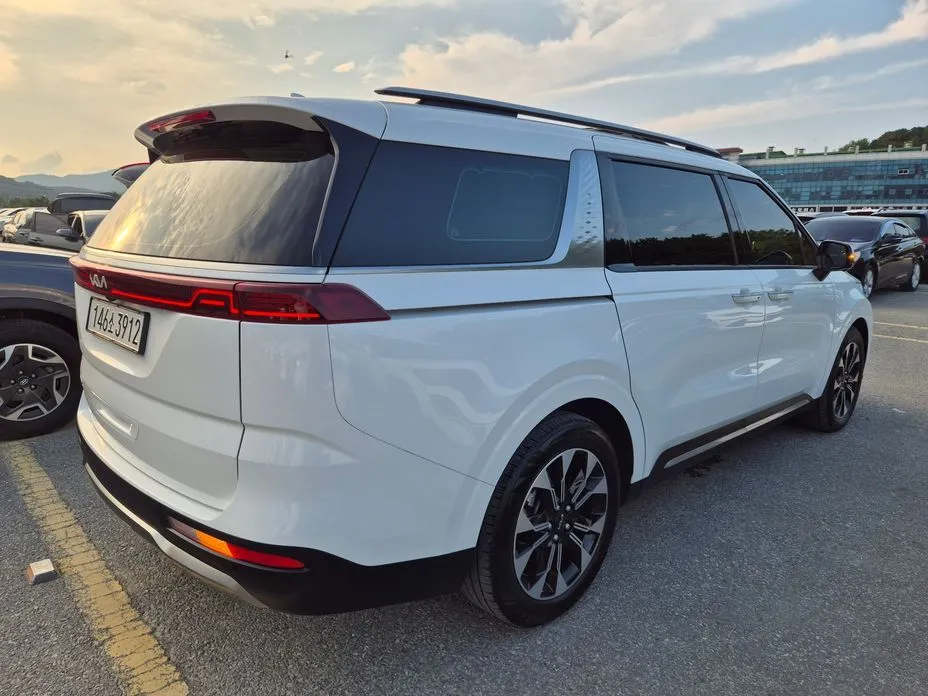 Kia Carnival — фото 2