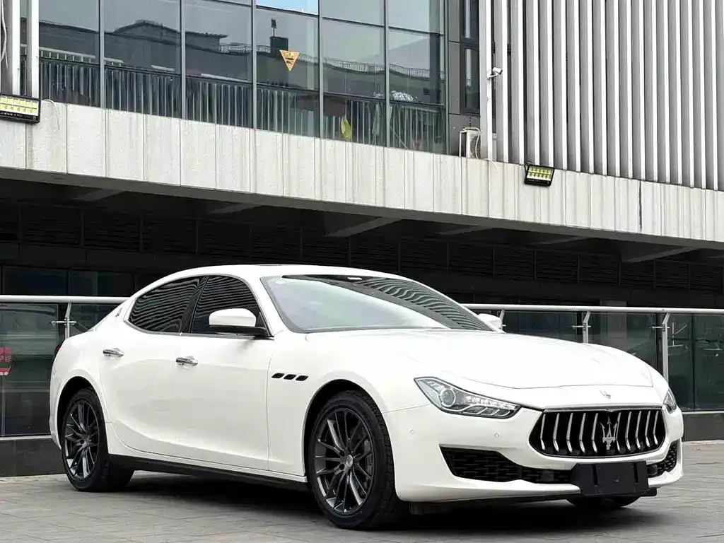 Maserati Ghibli — фото 8