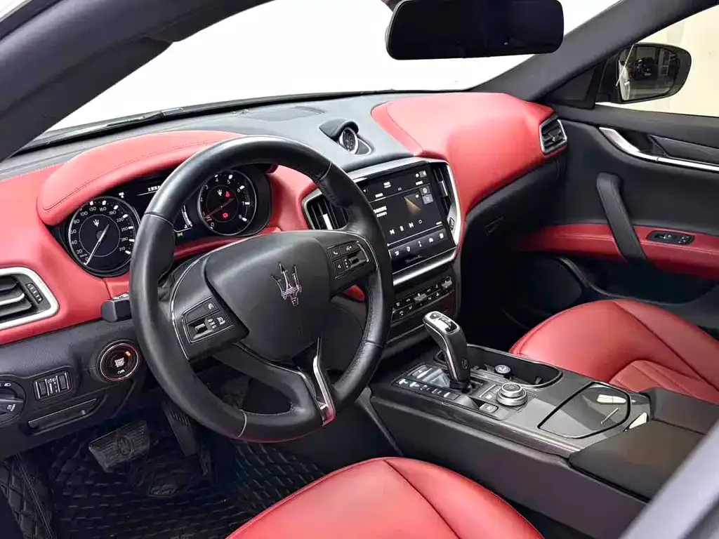 Maserati Ghibli — фото 5