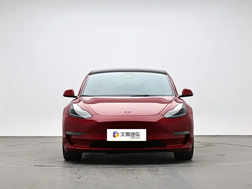 Tesla Model 3 — фото 5