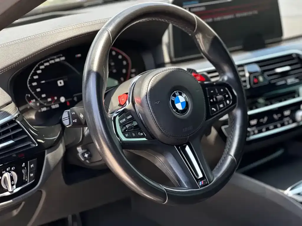 BMW 5 Series (Import) — фото 9