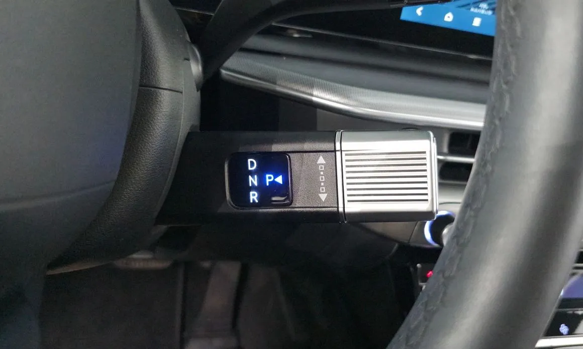 Hyundai Grandeur 2023 из KR, фото 9