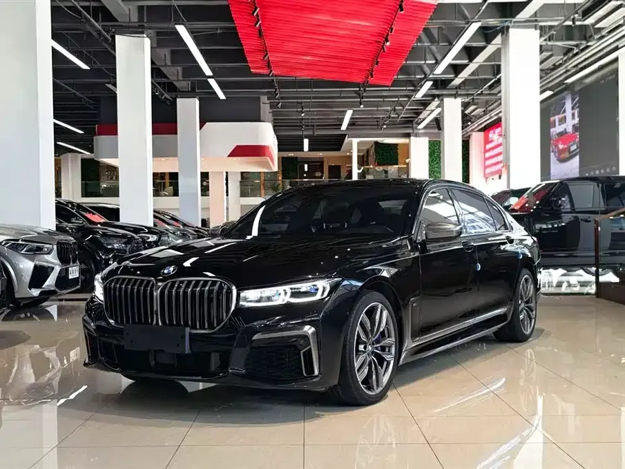 BMW 7 Series M760Li xDrive V12 Sport 1