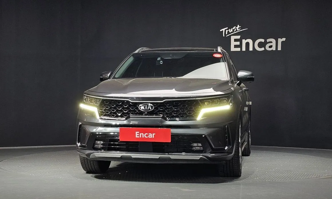 Kia Sorento — фото 6