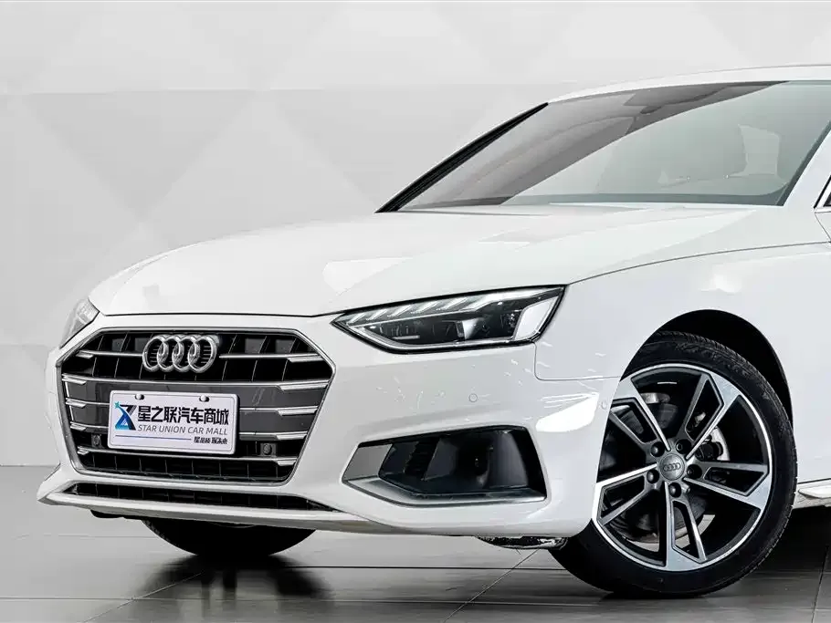 Audi A4L — фото 5