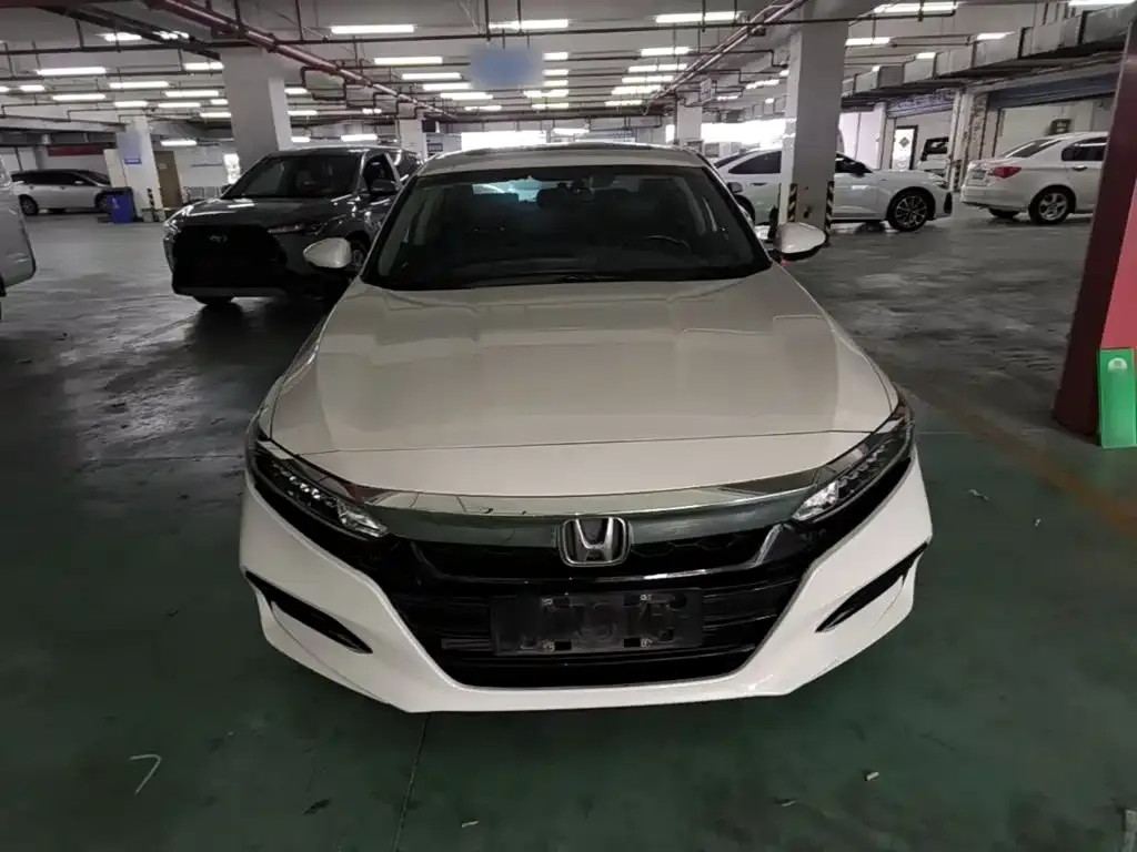 Honda Accord — фото 6