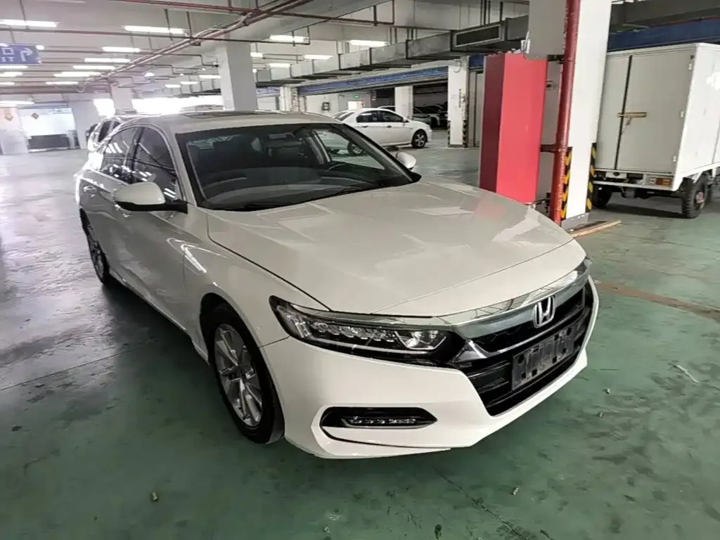 Honda Accord — фото 4