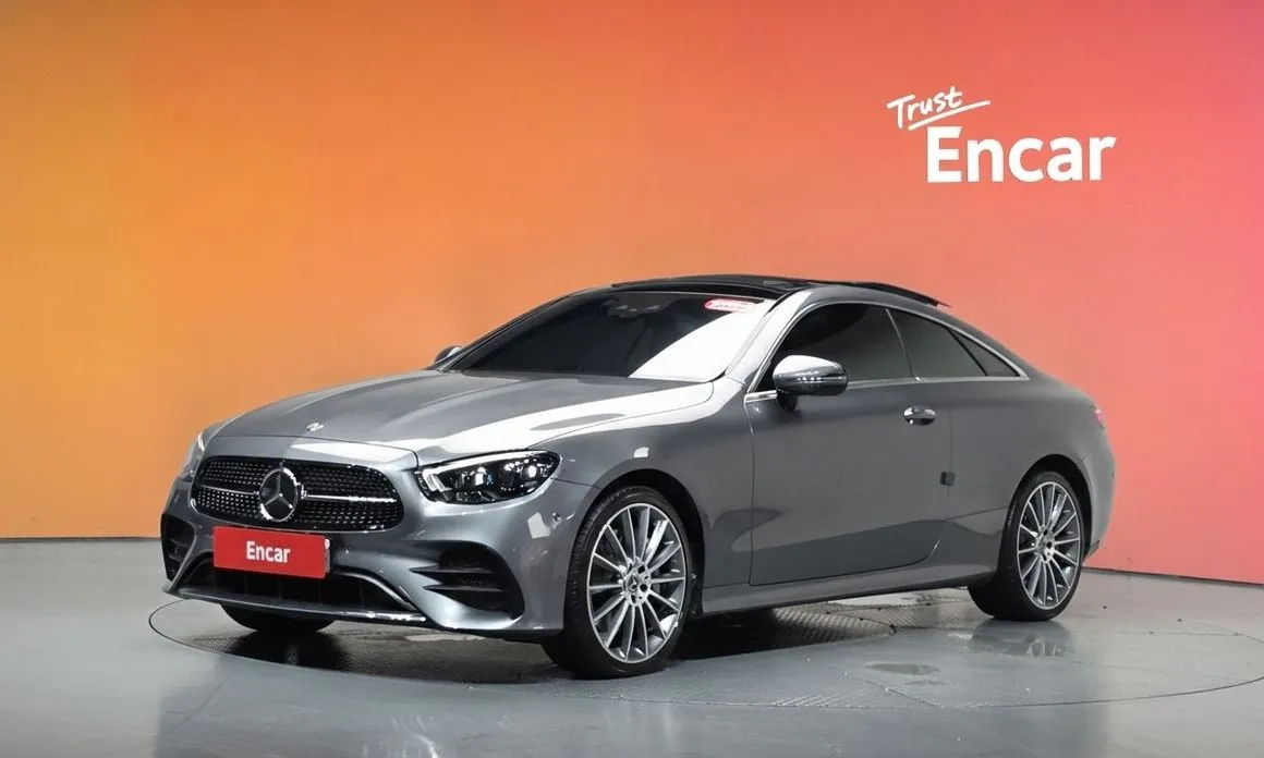 Mercedes-Benz E-Class — фото 1