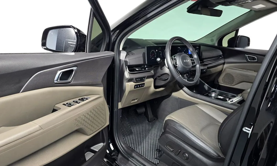 Kia Carnival — фото 10