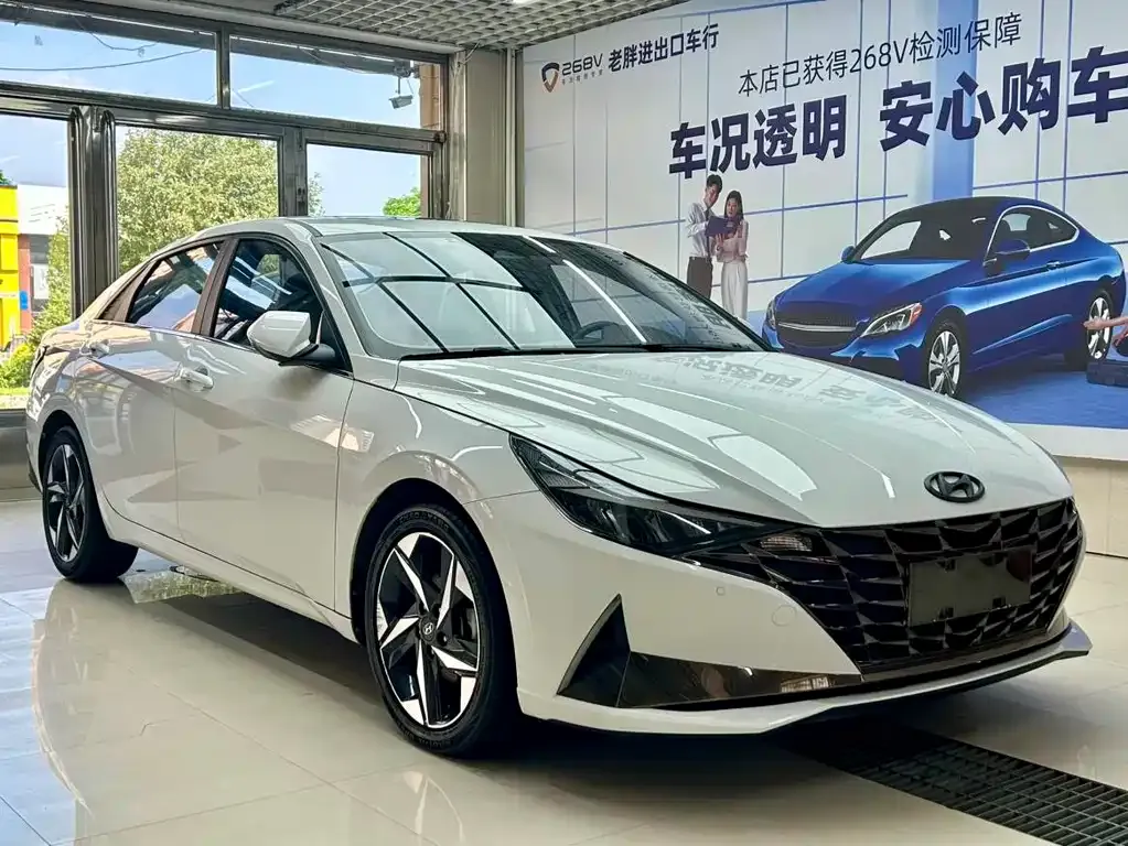 Hyundai Elantra — фото 4