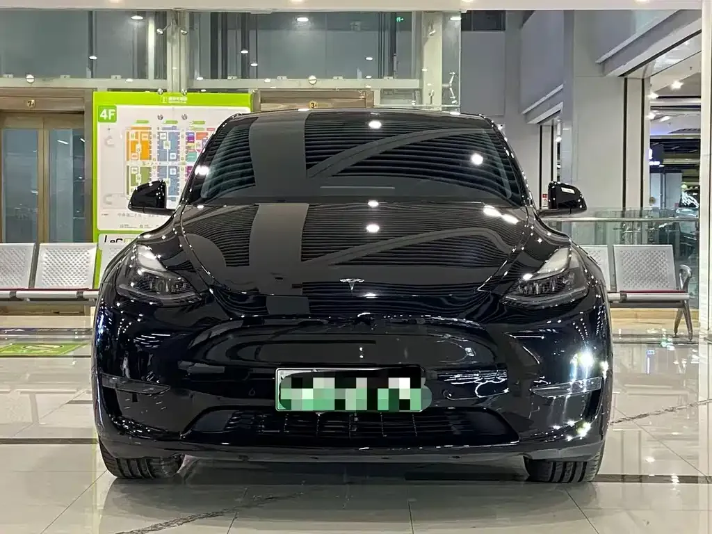 Tesla Model Y — фото 5