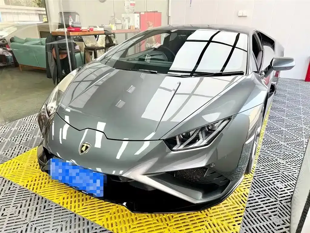 Lamborghini Huracan — фото 1