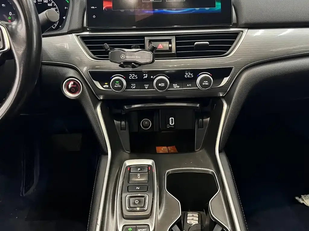 Honda Accord — фото 5