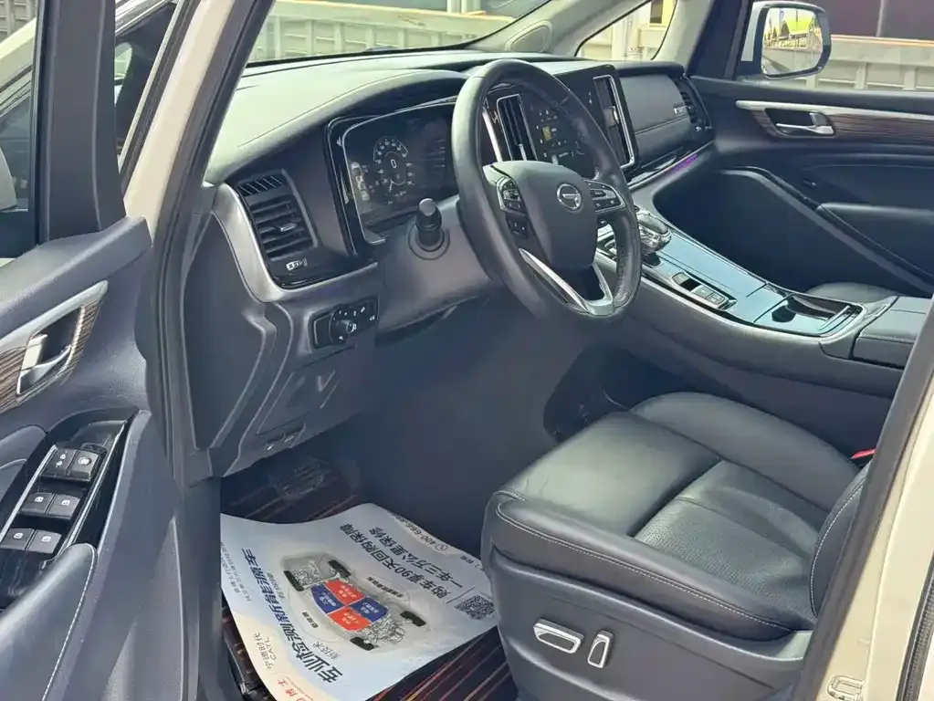 GAC Motor Trumpchi M8 — фото 8