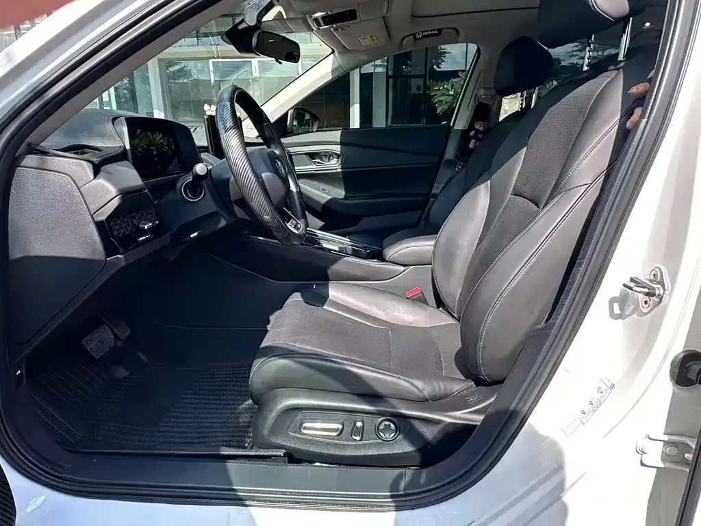 Honda Accord — фото 5
