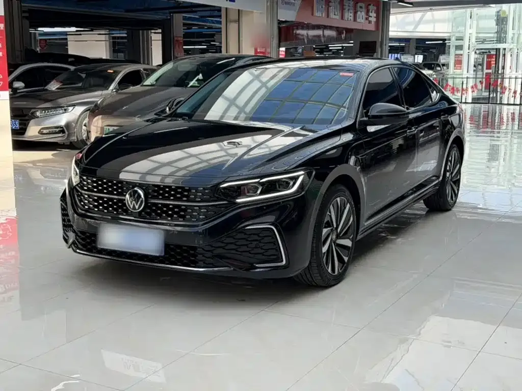 Volkswagen Passat — фото 3