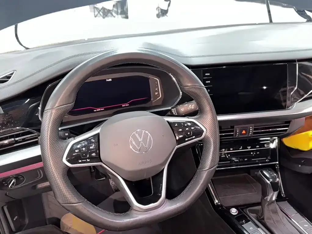 Volkswagen Passat — фото 9