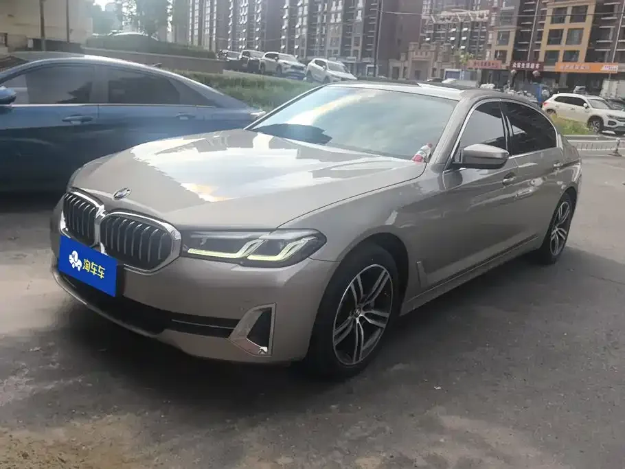 BMW 5 Series — фото 1