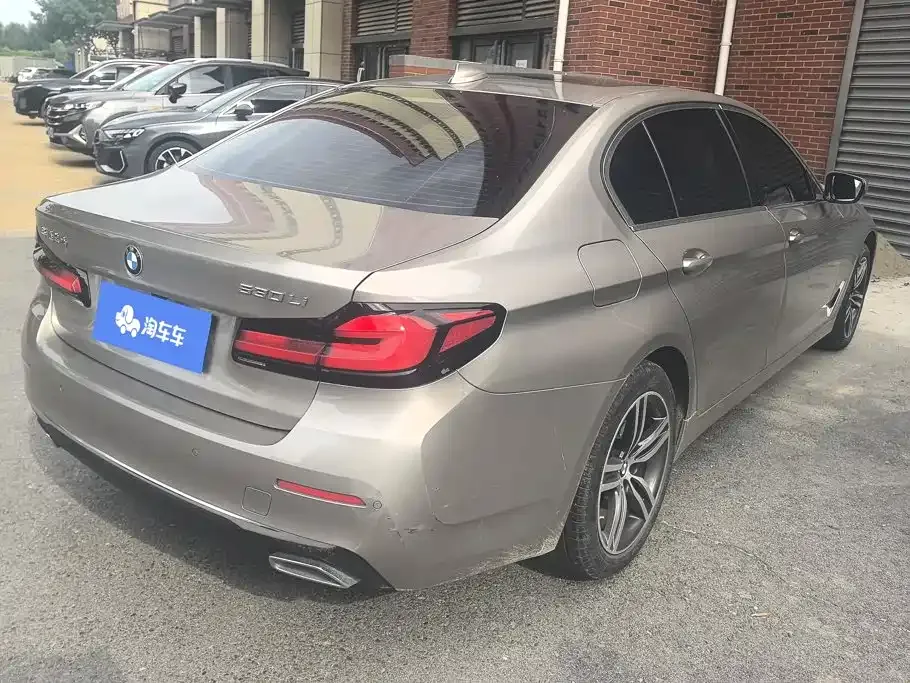 BMW 5 Series — фото 10