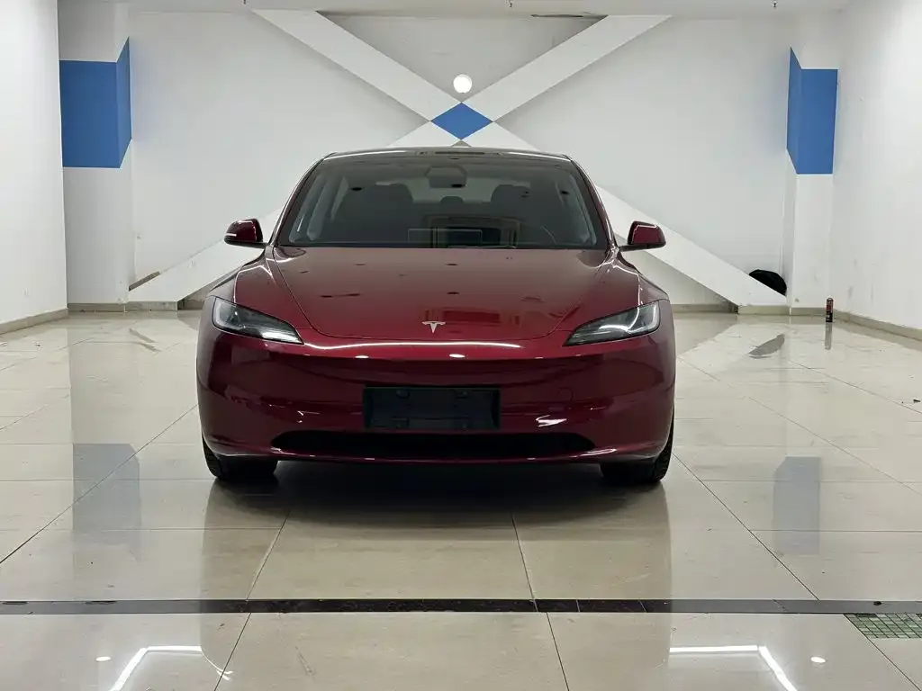 Tesla Model 3 — фото 2