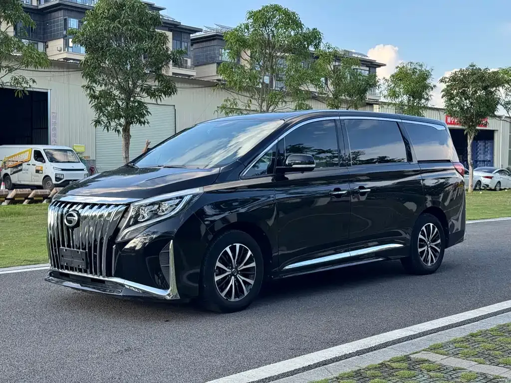 GAC Motor Trumpchi M8 — фото 1