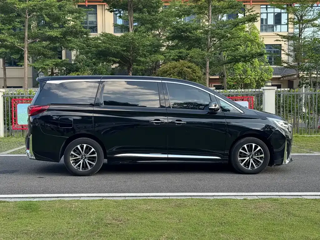 GAC Motor Trumpchi M8 — фото 5
