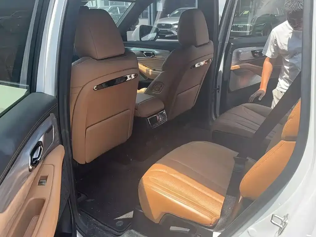 GAC Motor Trumpchi ES9 — фото 4