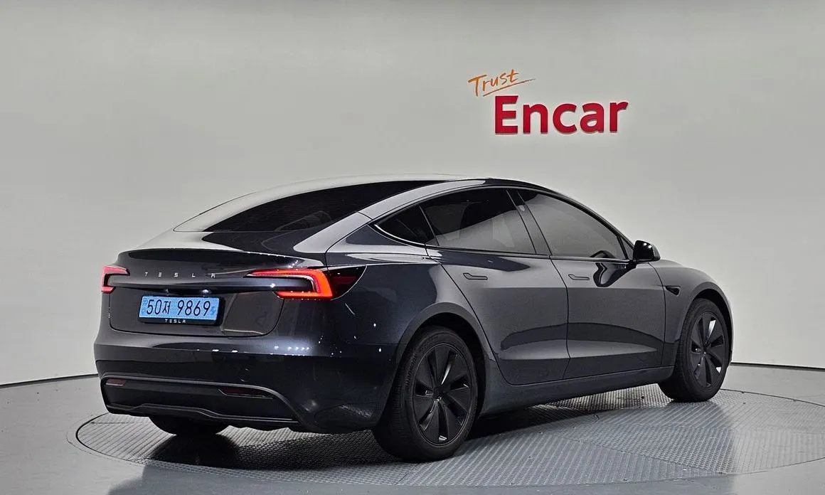 Tesla Model 3 — фото 3
