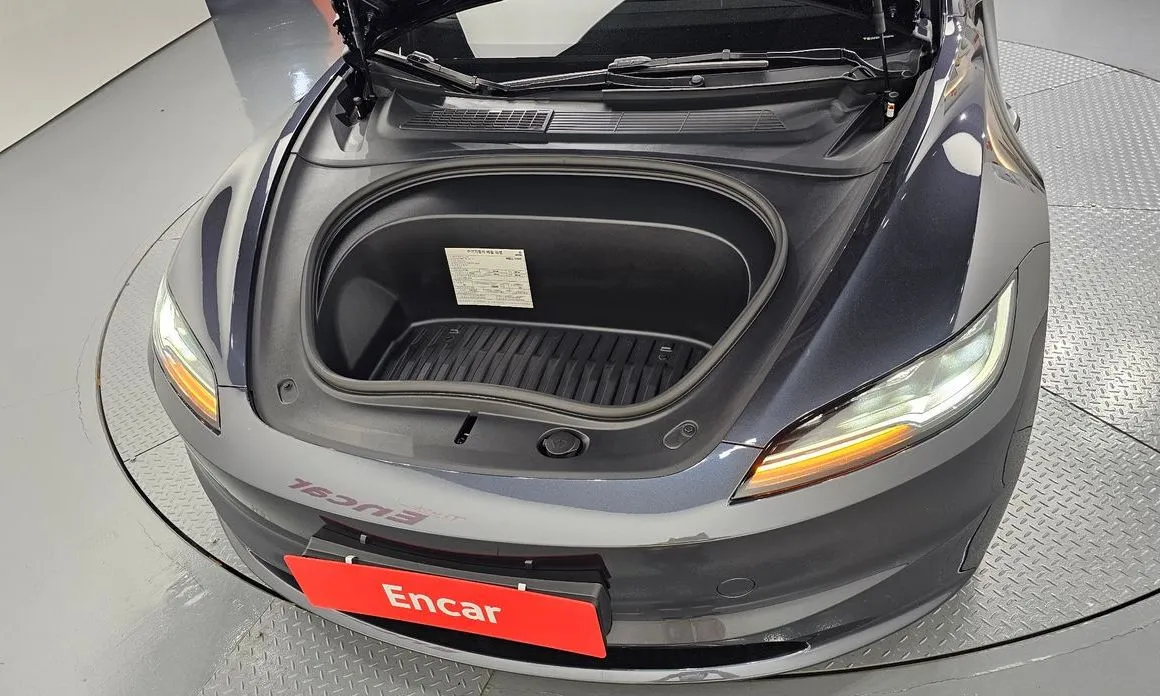Tesla Model 3 — фото 10