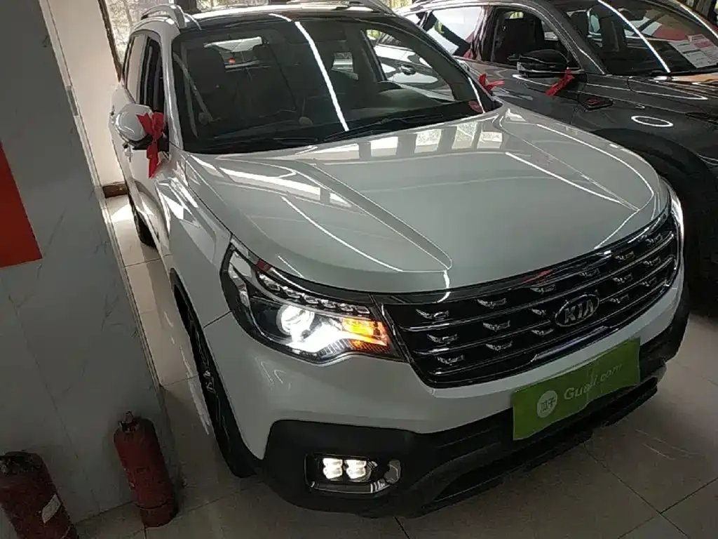 Kia Sportage — фото 8