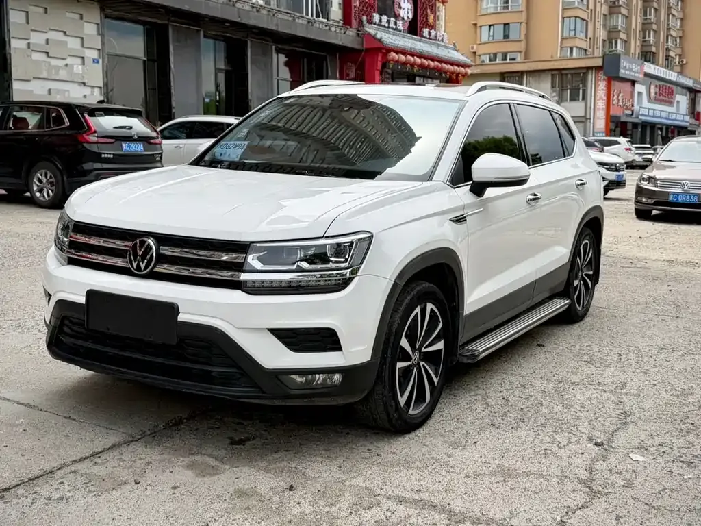 Volkswagen Tharu — фото 1