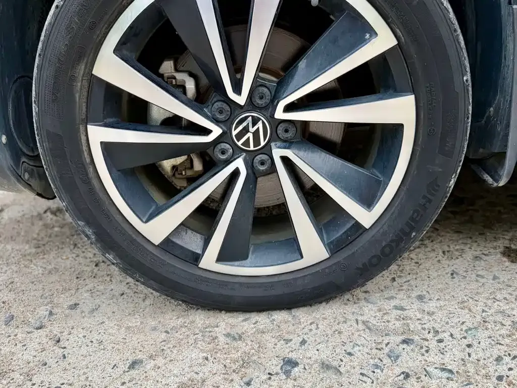 Volkswagen Tharu — фото 10
