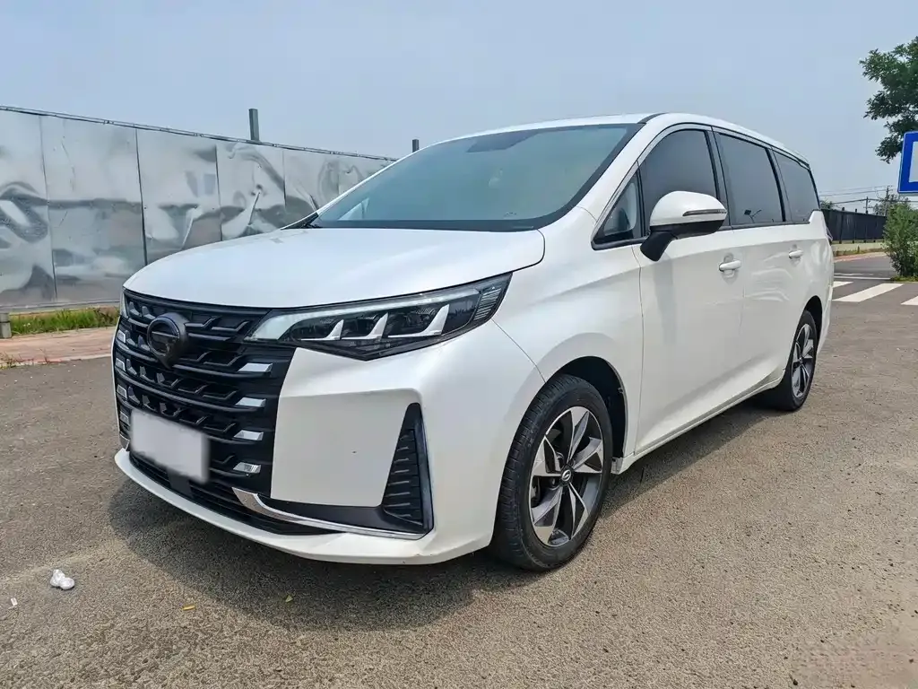 GAC Motor Trumpchi M6 — фото 1