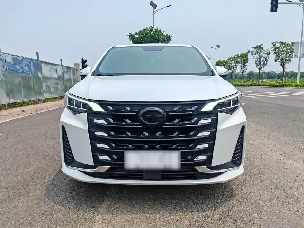 GAC Motor Trumpchi M6 — фото 3