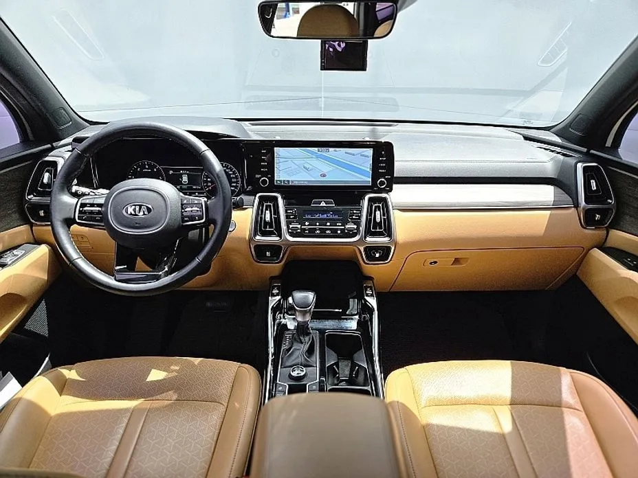 Kia Sorento — фото 8