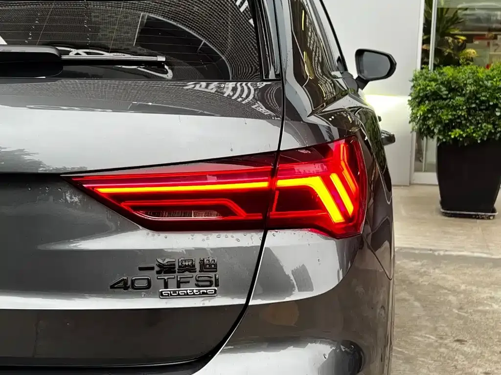 Audi Q3 — фото 5