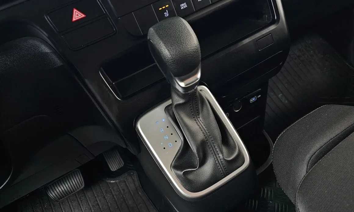 Hyundai Staria — фото 6