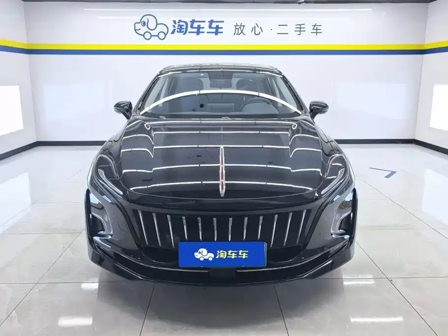 Hongqi E-QM5 — фото 4