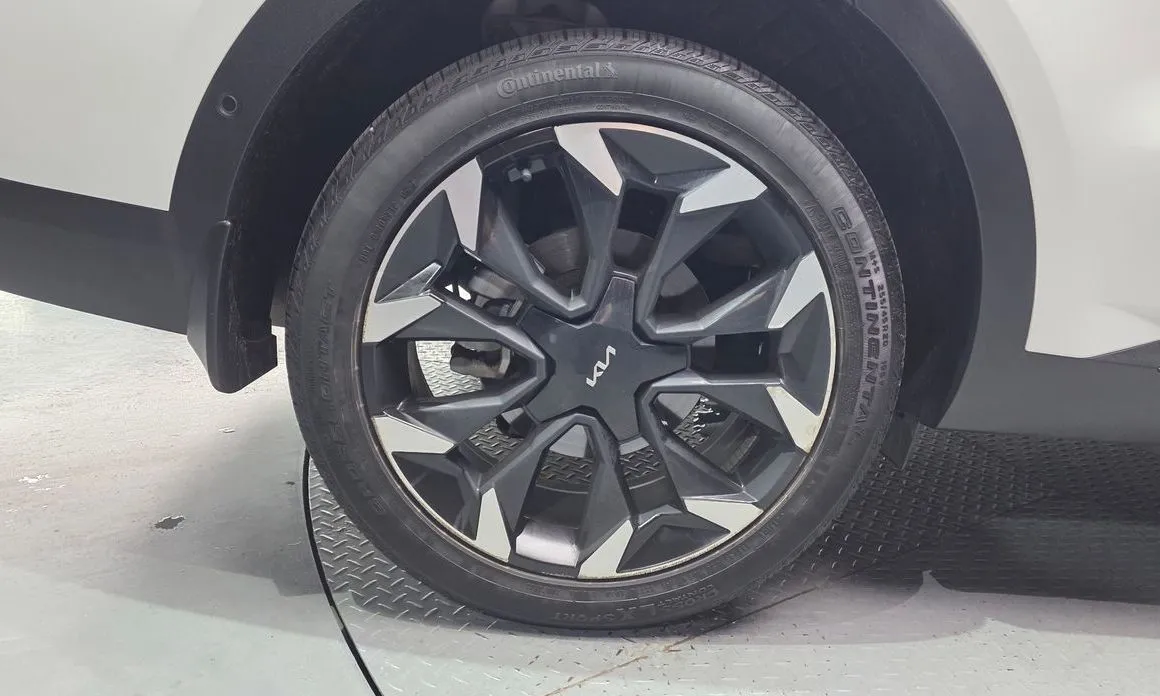 Kia Sorento — фото 8