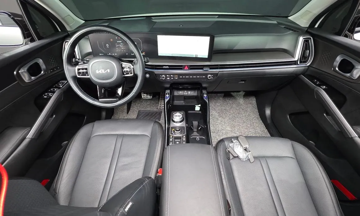 Kia Sorento — фото 6