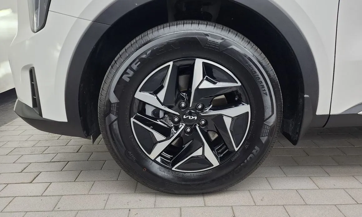 Kia Sorento — фото 6