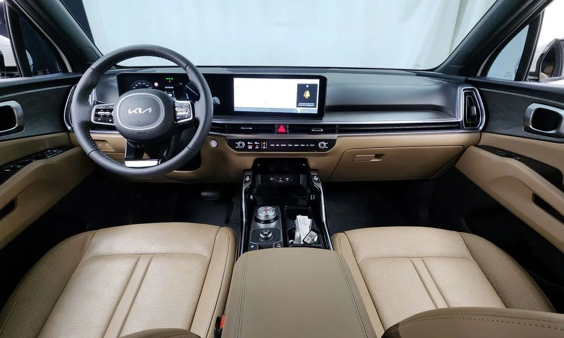 Kia Sorento — фото 5