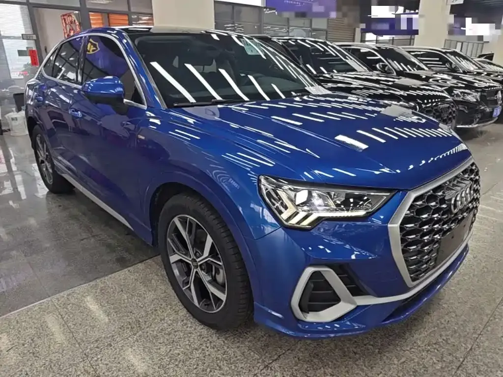 Audi Q3 Sportback — фото 6